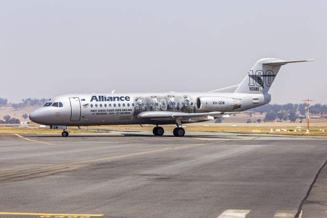 Fokker 70 (VH-QQW) - Alliance Airlines (VH-QQW) Fokker 70 featuring the commemorative livery for the 100th anniversary of the first flight from England to Australia.