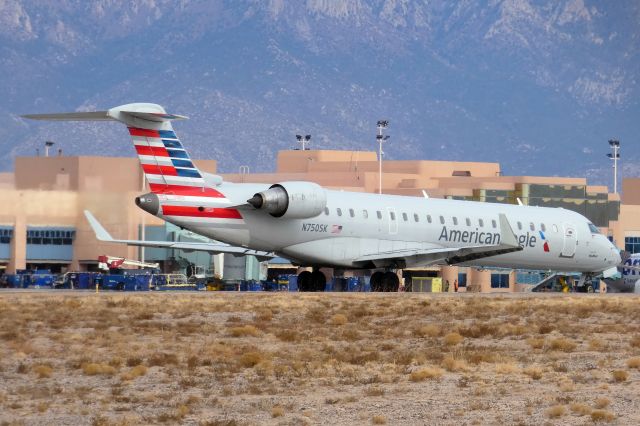 Canadair Regional Jet CRJ-700 (N750SK)