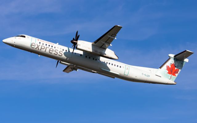 de Havilland Dash 8-400 (C-GJZF)