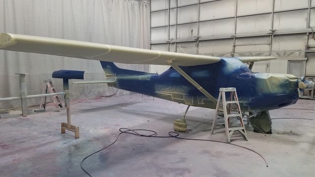 Cessna Skyhawk (N6400V) - Blue Coat at Boss Inc