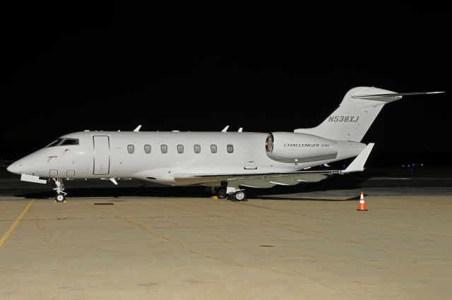 Bombardier Challenger 300 (N538XJ) - Seen at KFDK on 5/3/2010.      a href=http://discussions.flightaware.com/profile.php?mode=viewprofile&u=269247  [ concord977 profile ]/a