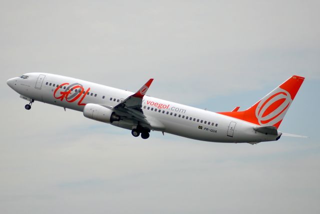 Boeing 737-700 (PR-GUA)