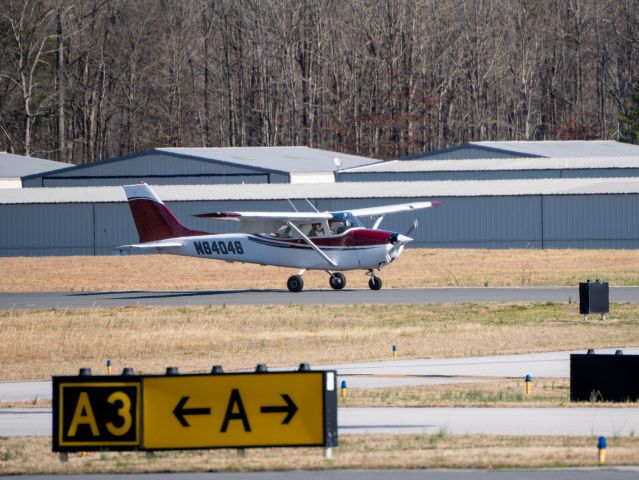 Cessna Skyhawk (N84048)