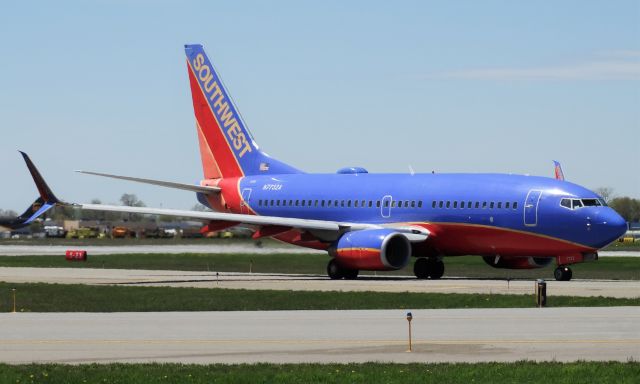 Boeing 737-700 (N7732A) - Southwest 737-700 on taxiway A for runway 23