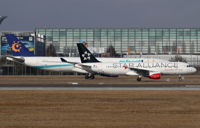 Airbus A320 (OE-LBZ)