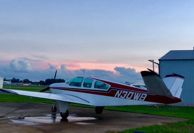 Beechcraft 35 Bonanza (N30WB)