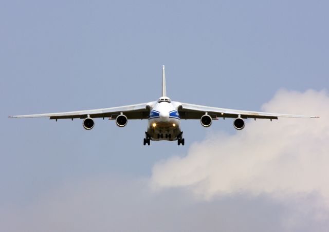 Antonov An-124 Ruslan (UR-82047)