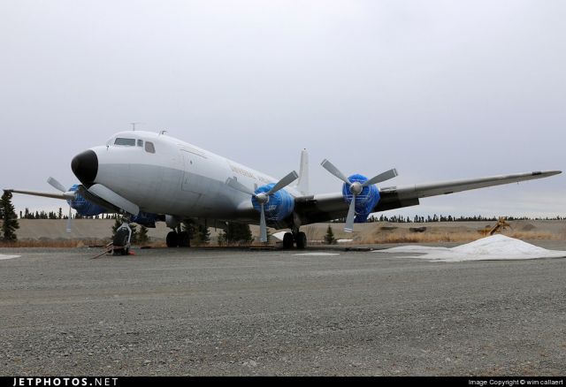 Douglas DC-6 (N170UA)