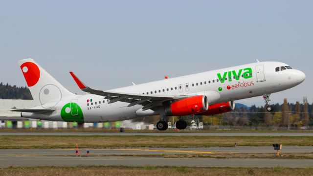 Airbus A320 (XA-VAQ)