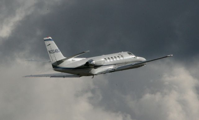 Cessna Citation V (N204BG) - Great sky for pictures today.