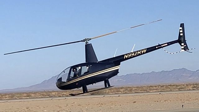 Robinson R-44 (N992RW)