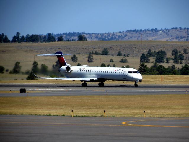 Canadair Regional Jet CRJ-900 (N936XJ)