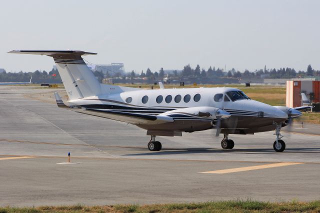 Beechcraft Super King Air 200 (N780KB)