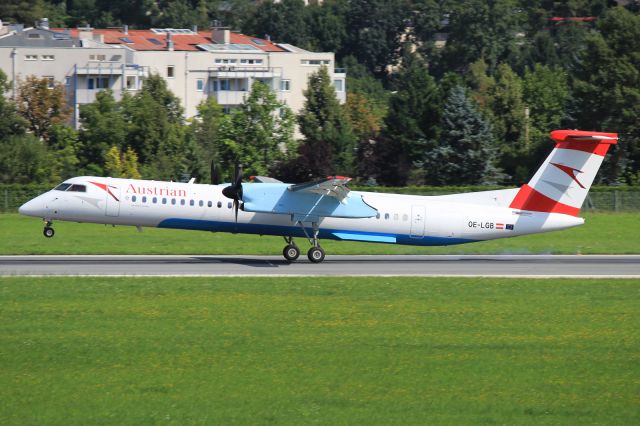 de Havilland Dash 8-400 (OE-LGB)