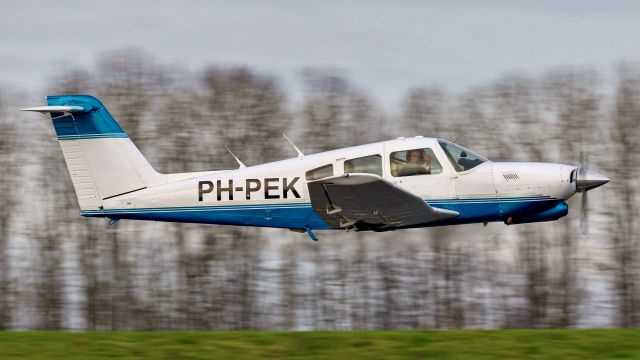 PH-PEK — - Low pass over runway 05, dec 2023