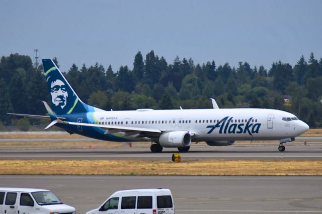 Boeing 737-900 (N448AS)