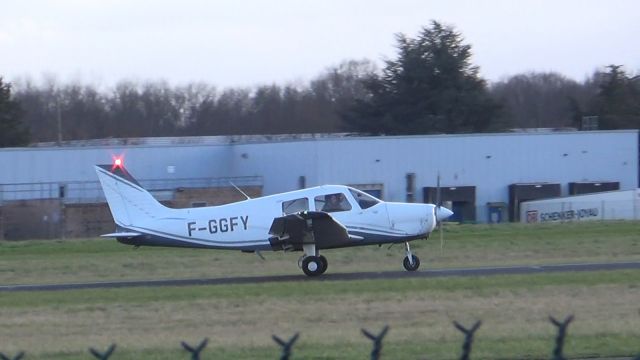 Piper Cherokee (F-GGFY)