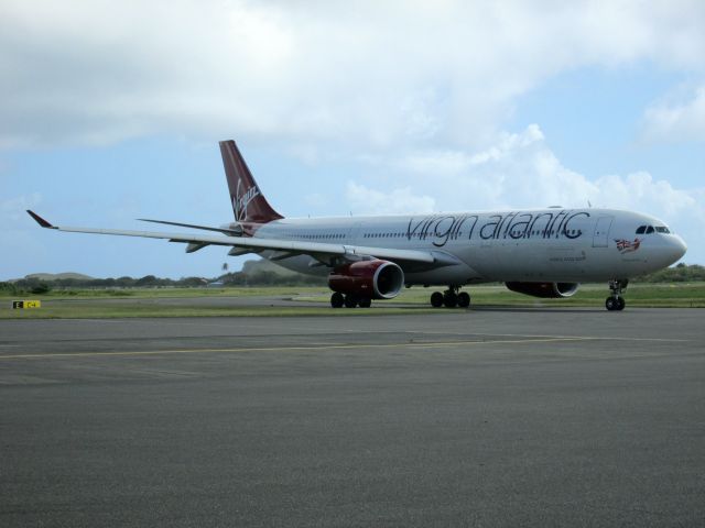 Airbus A330-300 (G-VGEM)
