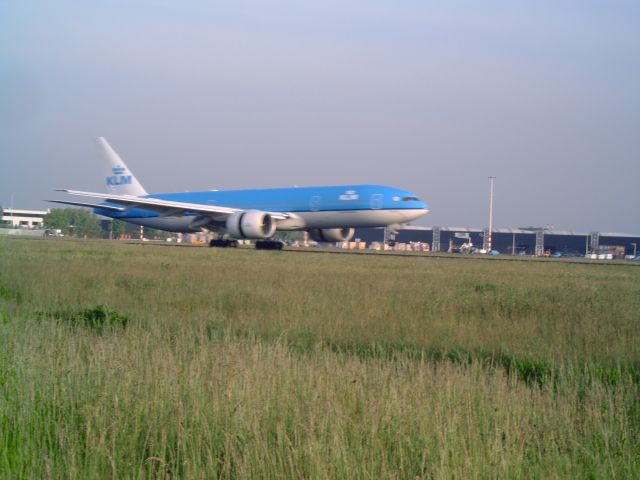 Boeing 777-200 (PH-BQA)