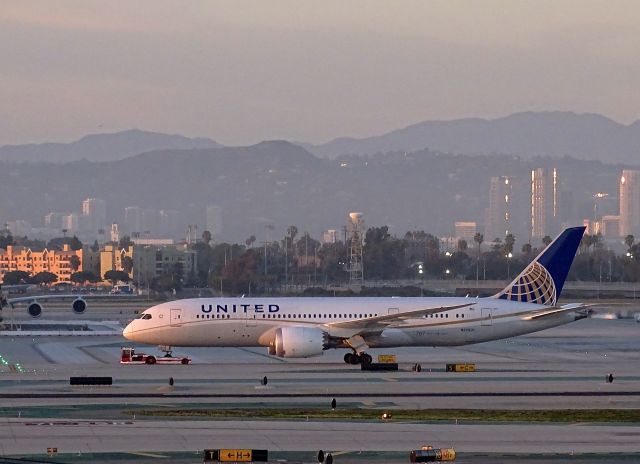Boeing 787-8 (N27901) - a rel=nofollow href=http://flightaware.com/live/flight/N27901/history/20150210/1225Z/ZSPD/KLAXhttp://flightaware.com/live/flight/N27901/history/20150210/1225Z/ZSPD/KLAX/a