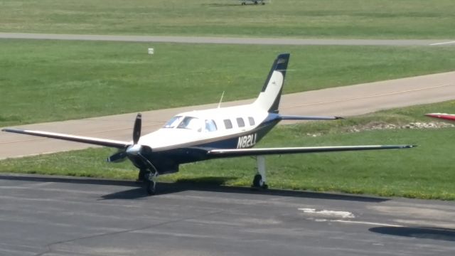 Piper Malibu Mirage (N82LL)