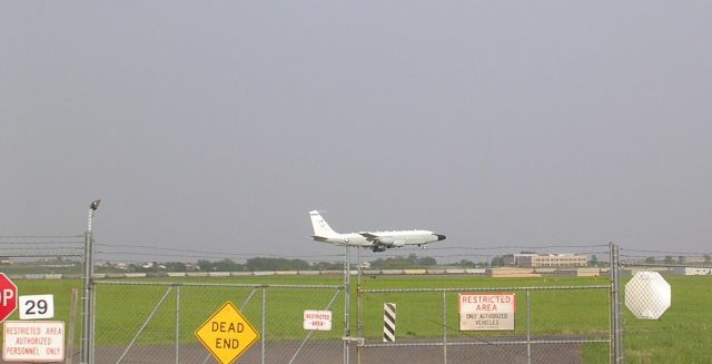 N84843 — - RC135W performing touch n go on Rwy18, 051111