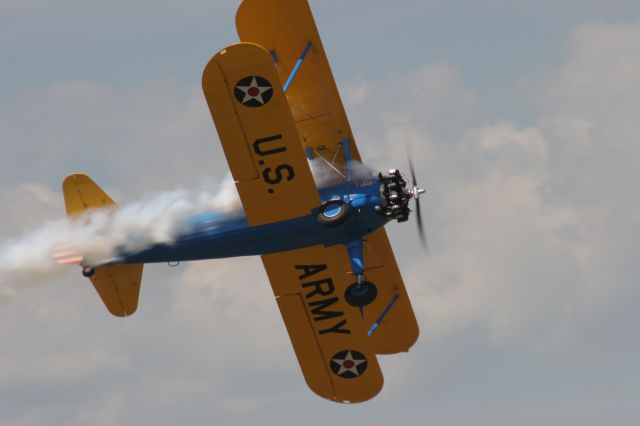 — — - John Mohr's Army Stock Stearman at Manitowoc, WI USA