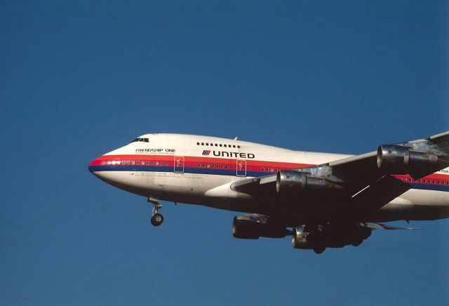 BOEING 747SP (N147UA) - Final Approach to Narita Intl Airport Rwy34 on 1988/05/08 "Friendship One "