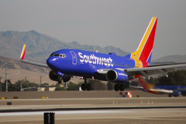 Boeing 737-700 (N752SW) - Taken from the Sunset Road Viewing Area.