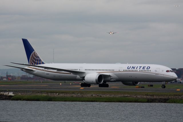 BOEING 787-10 Dreamliner (N16009)