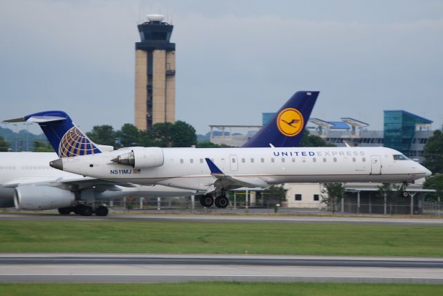 Canadair Regional Jet CRJ-700 (N511MJ) - Arriving 18C - 7/18/15