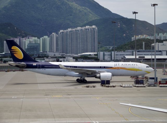 Airbus A330-200 (VT-JWJ) - Jet Airways