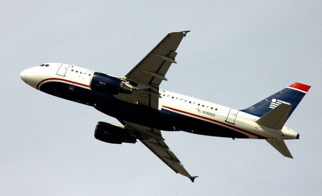 Airbus A319 (N760US) - Departure from 30L, AWE #530, KSJC-KPHX - 08-14-2014