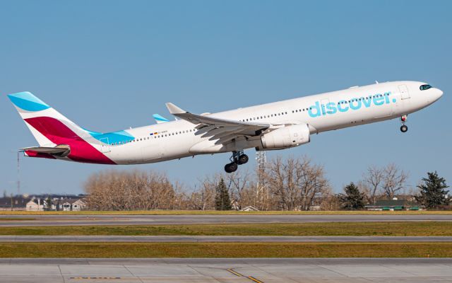 Airbus A330-300 (D-AIKH)