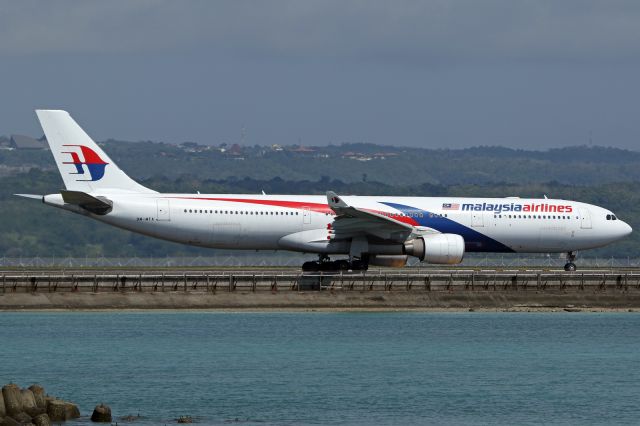 Airbus A330-300 (9M-MTA)
