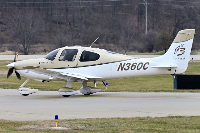 Cirrus SR-22 (N360C)