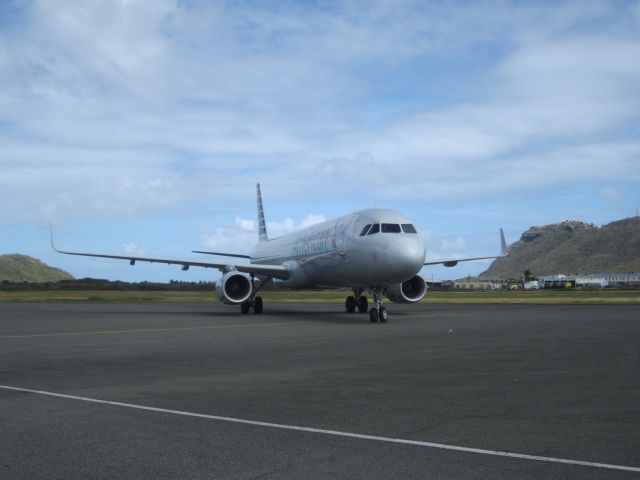Airbus A321 (N987AM)