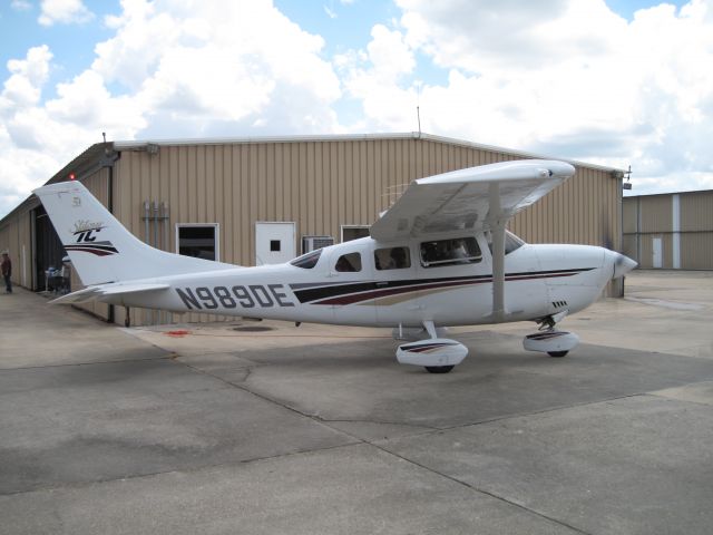 Cessna 206 Stationair (N989DE) - T206