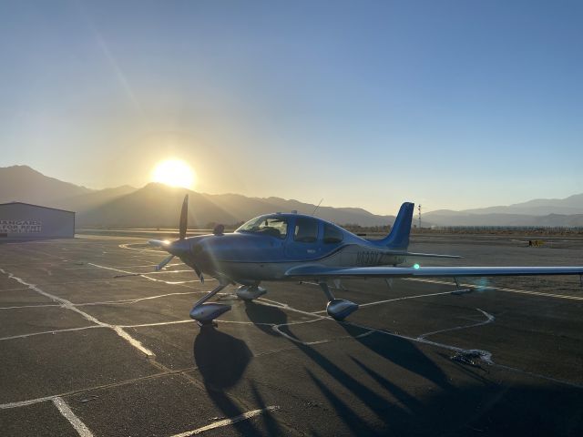 Cirrus SR-20 (N699YZ)