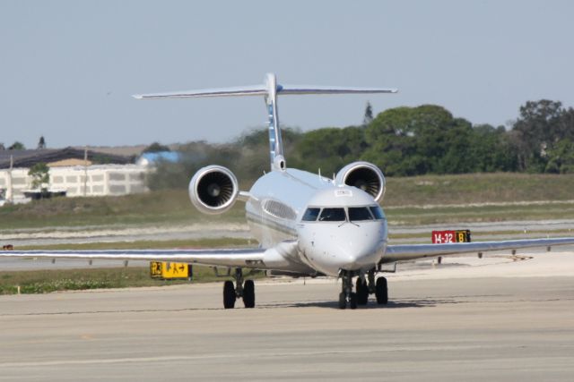 Canadair Regional Jet CRJ-900 (N578NN) - American Flight 5403 operated by PSA (N578NN) arrives at Sarasota-Bradenton International Airport following flight from Charlotte-Douglas International Airport