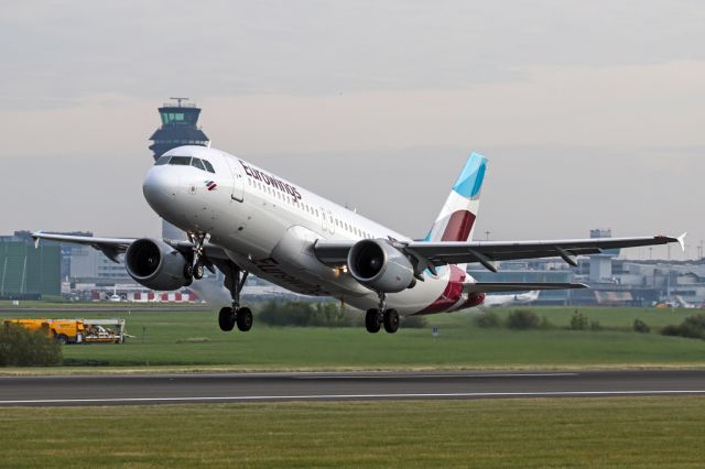 Airbus A320 (D-ABHG) - EWG9341 departing to DUS