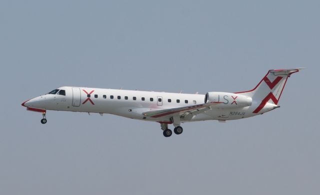 Embraer ERJ-135 (N264JX)