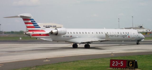 Canadair Challenger (N579NN) - American / PSA Airlines N579NN on taxi for departure to KILM from KCLT...