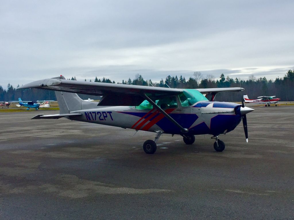 Cessna Skyhawk (N172PT) - Papa-Tango sits on the ramp at Spanaflight on a chilly morning. This aircraft used to be a KOMO-AM-1000 traffic reporting plane.