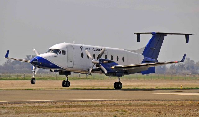 Beechcraft 1900 (N165YV)
