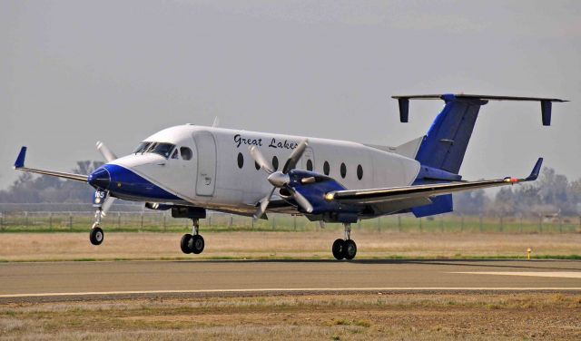 Beechcraft 1900 (N165YV)