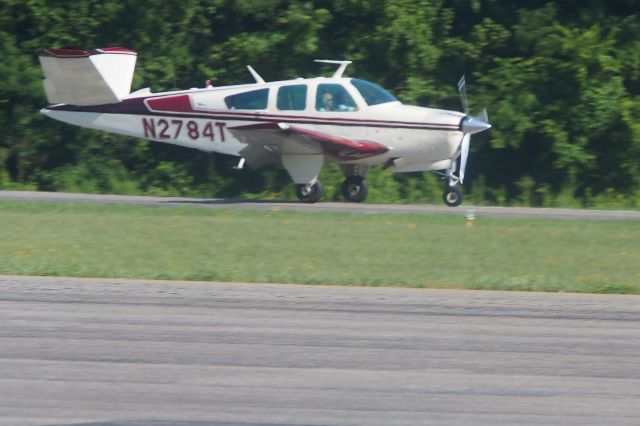 Beechcraft 35 Bonanza (N2784T)