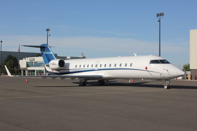 Canadair Regional Jet CRJ-200 (C-GSLL)