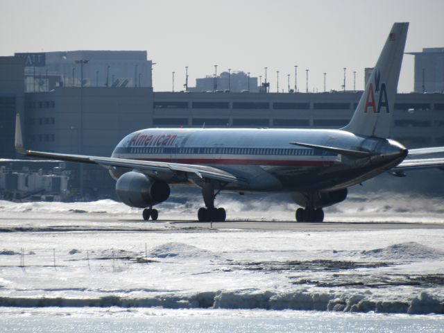 Boeing 757-200 (N635AA)