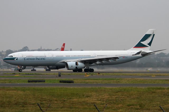 Airbus A330-300 (B-LAL)